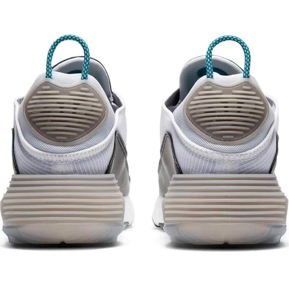 Air Max 2090 in ‘Green Abyss' - Picture 11 of 14